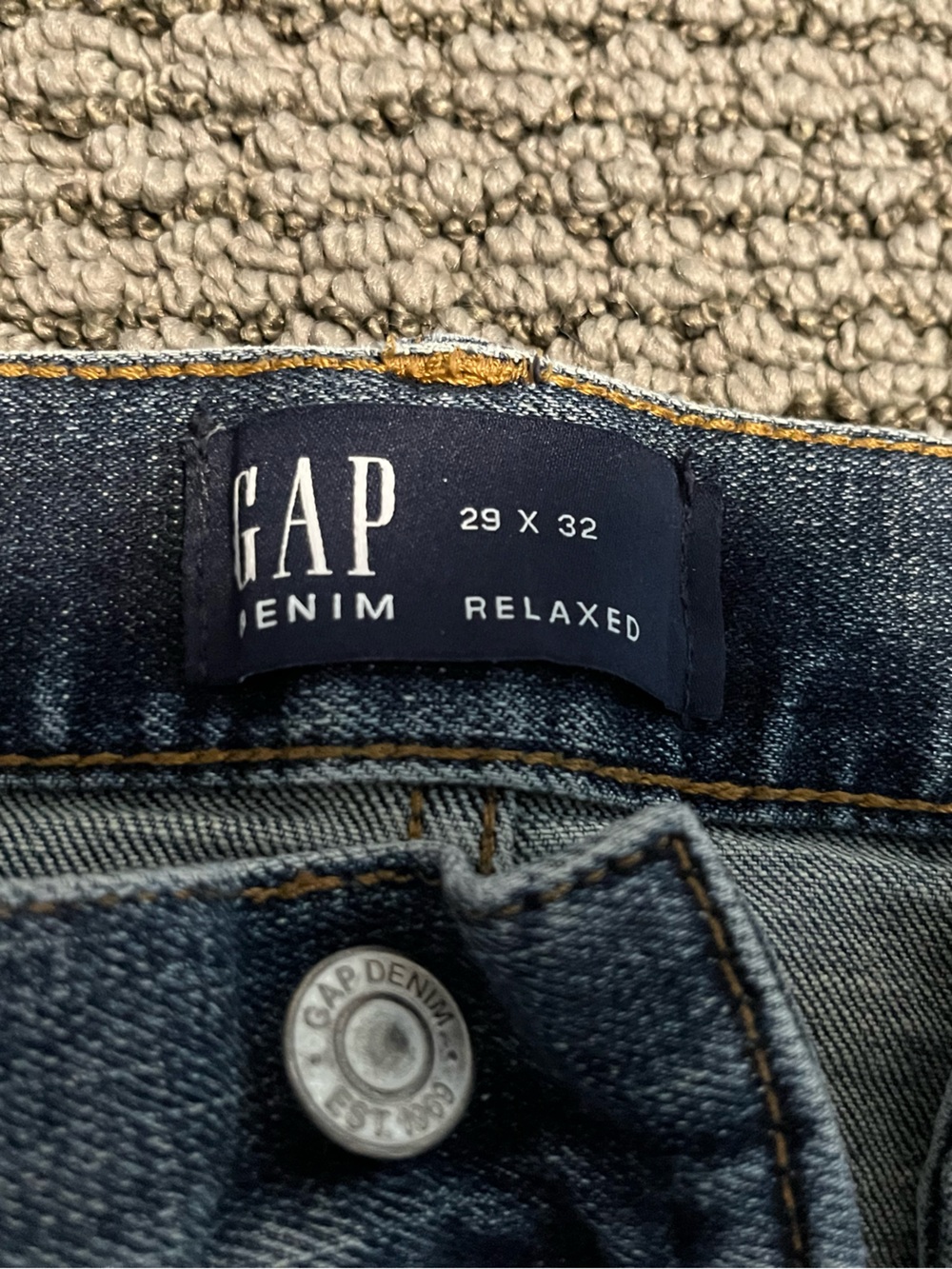 GAP Women's Relaxed Jeans in Dark Indigo